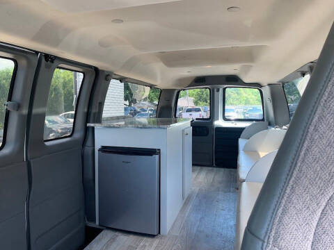 2018 Chevrolet Express LT 3500