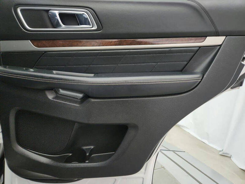 2018 Ford Explorer Platinum