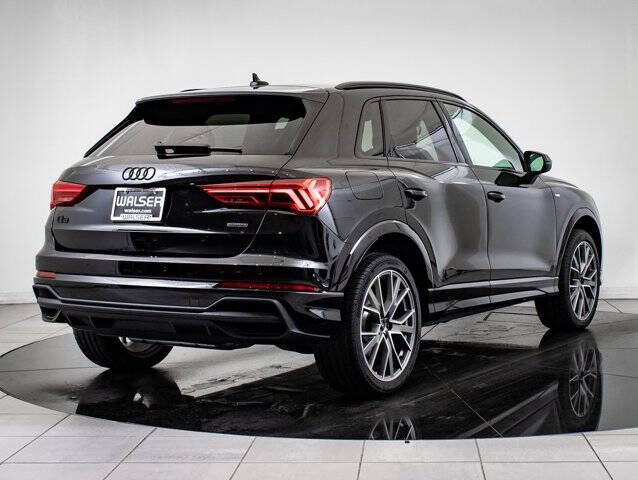 2025 Audi Q3 quattro S line Prem Plus 45 TFSI