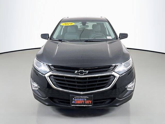 Used 2019 Chevrolet Equinox LT with VIN 2GNAXKEV6K6202200 for sale in Bloomington, IL