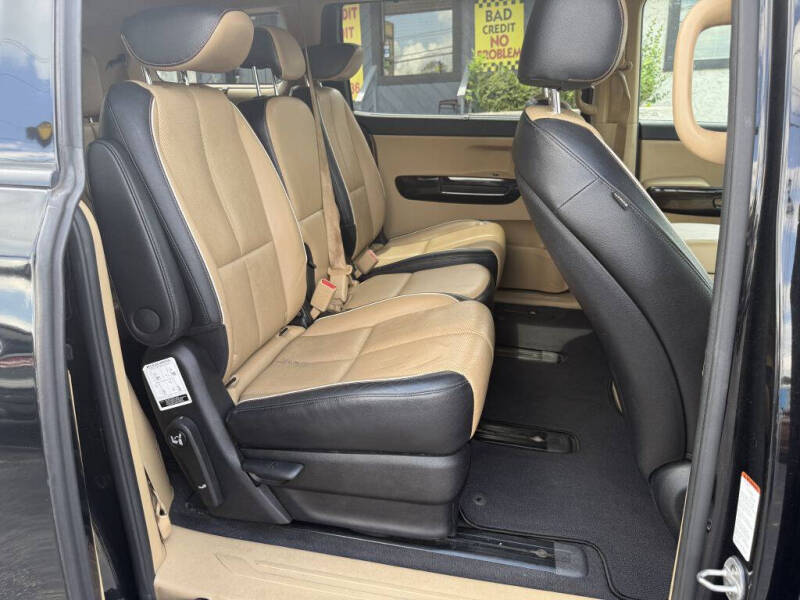 2016 Kia Sedona Limited