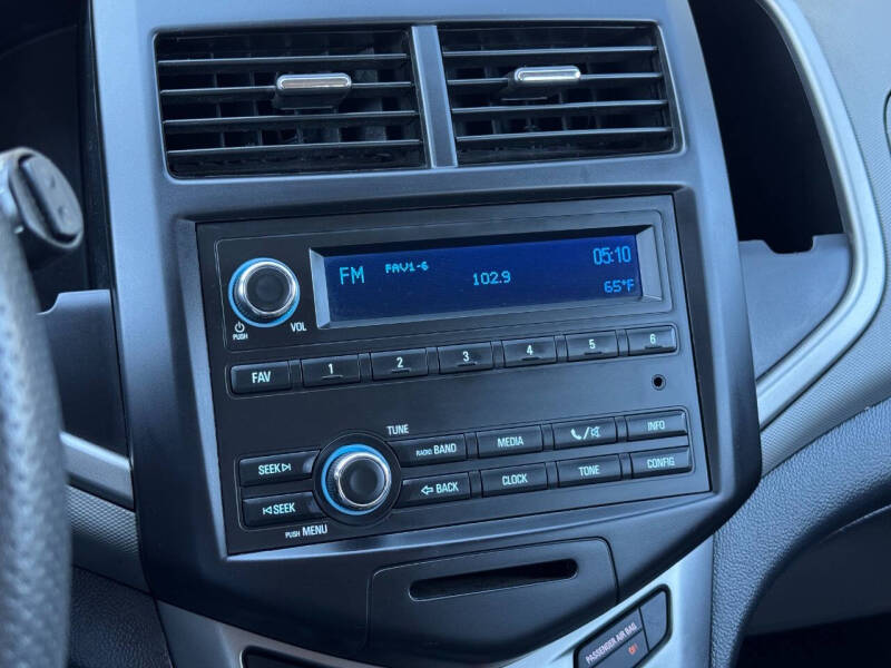 2016 Chevrolet Sonic LS Auto