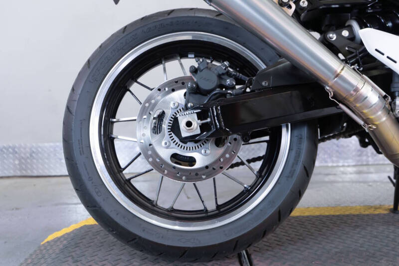 2021 Kawasaki Z900RS