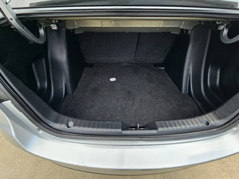 2019 Toyota Yaris LE