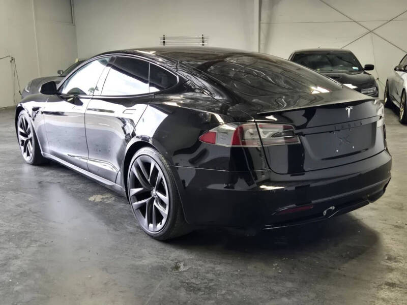 2021 Tesla Model S Plaid