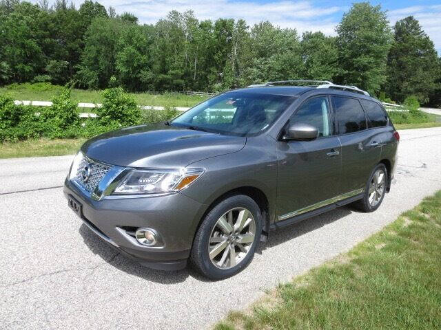 2015 Nissan Pathfinder for sale at Renaissance Auto Wholesalers in Newmarket NH