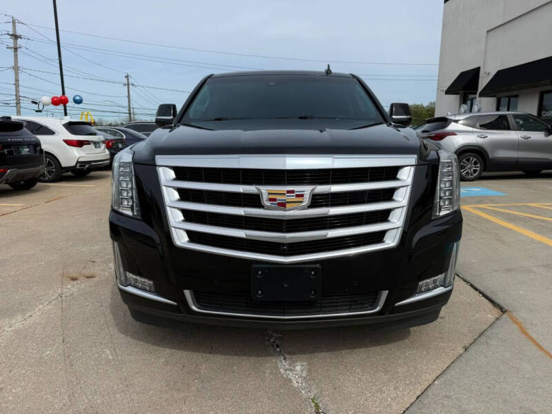 2017 Cadillac Escalade Luxury