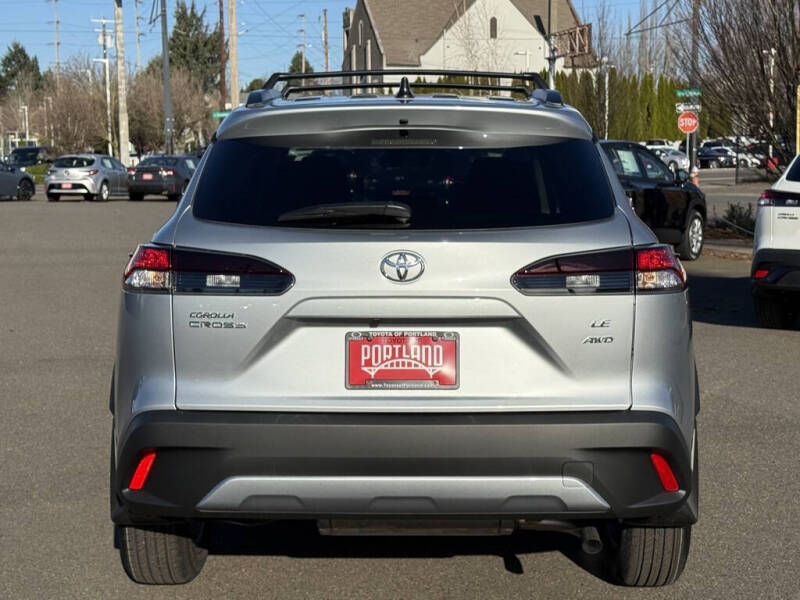 2026 Toyota Corolla Cross LE