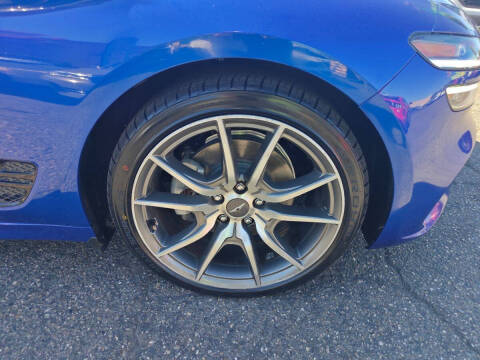 2022 Genesis G70
