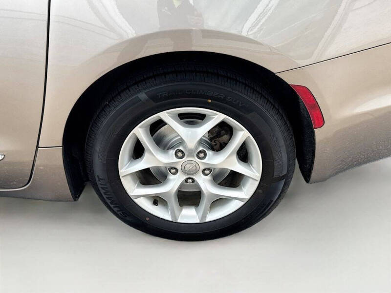 2018 Chrysler Pacifica Touring L Plus