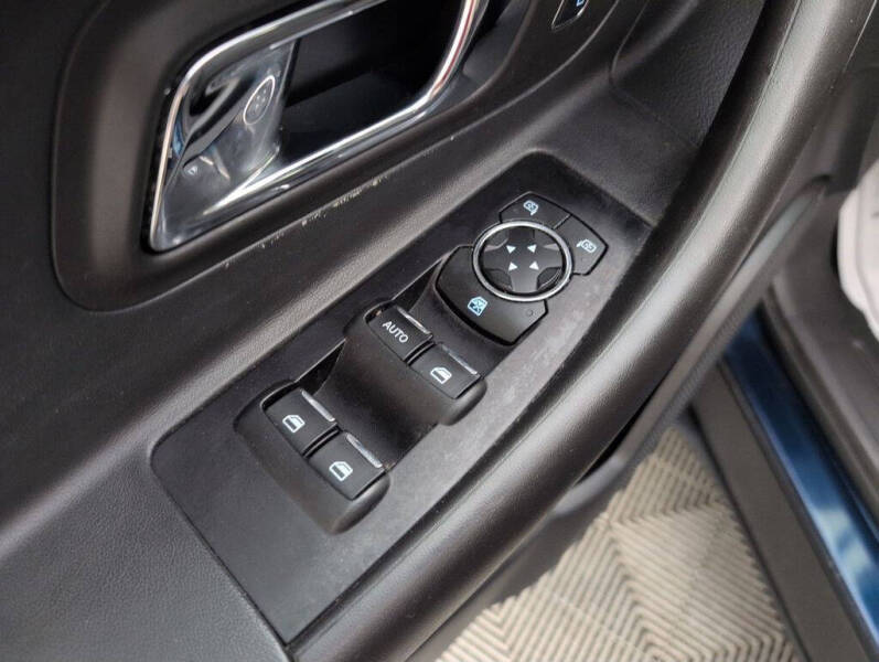 2017 Ford Taurus SEL