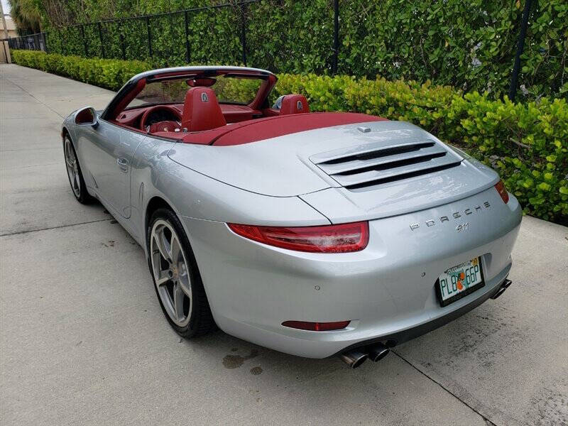 2014 Porsche 911 15