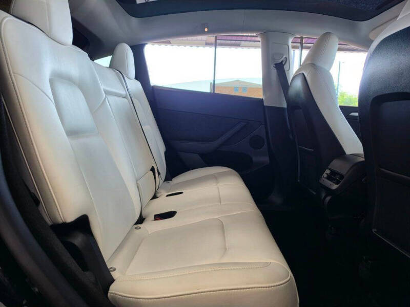 2023 Tesla Model Y Performance