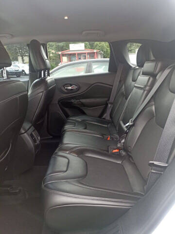 2019 Jeep Cherokee Altitude