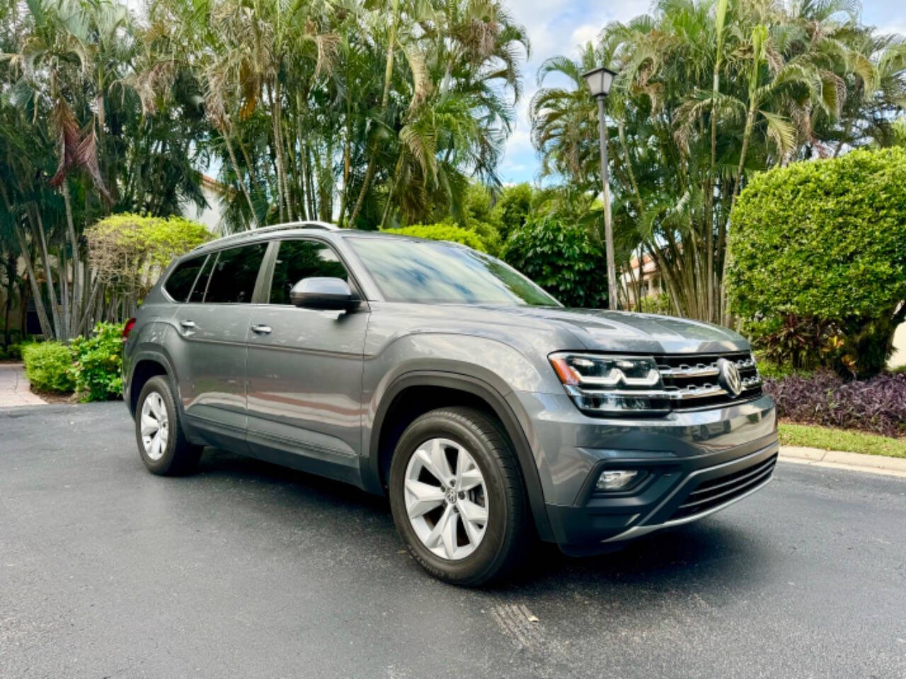 2019 Volkswagen Atlas for sale at PJ AUTO in Margate, FL