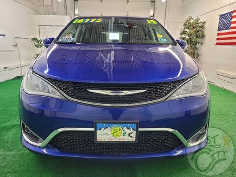 2019 Chrysler Pacifica Touring Plus