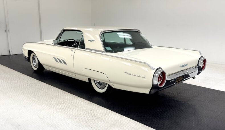 1963 Ford Thunderbird