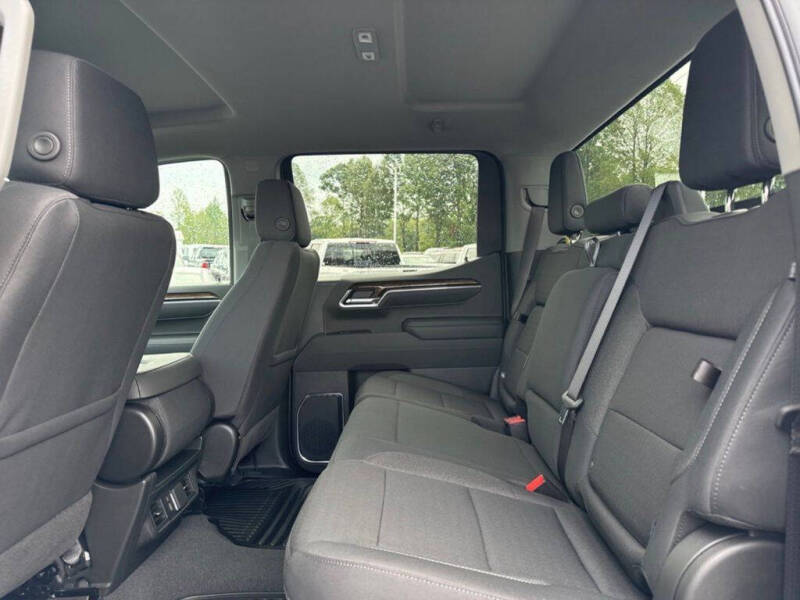 2026 GMC Sierra 1500 Elevation Standard