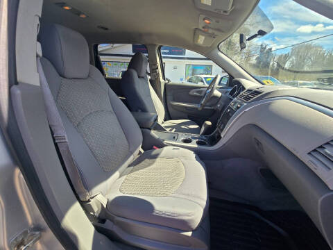 2012 Chevrolet Traverse LS