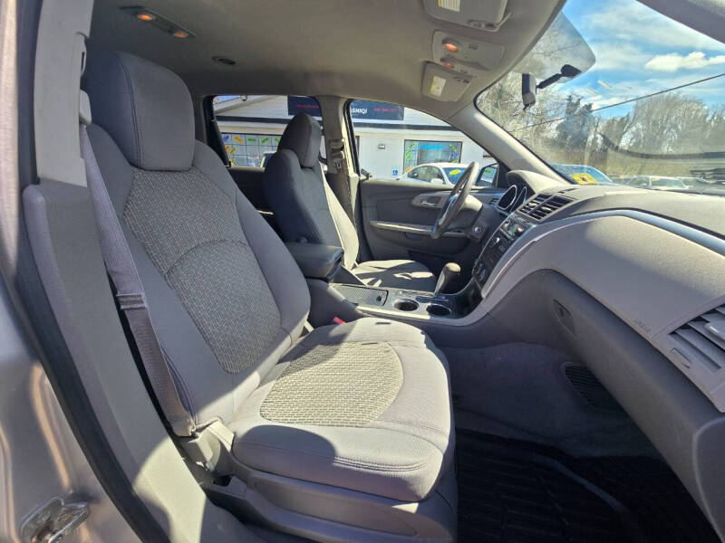2012 Chevrolet Traverse LS