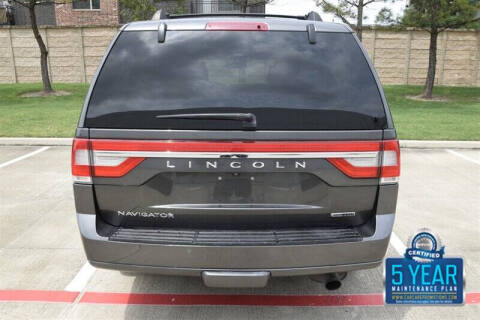 2016 Lincoln Navigator Select