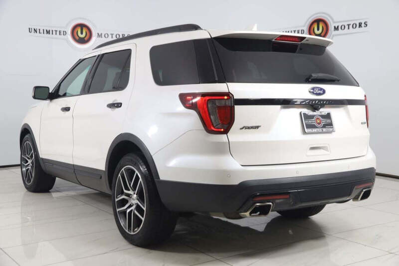 2017 Ford Explorer Sport