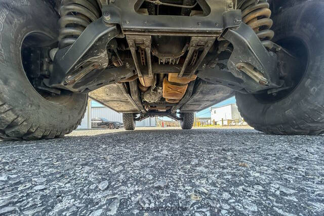 2014 AM General Hummer