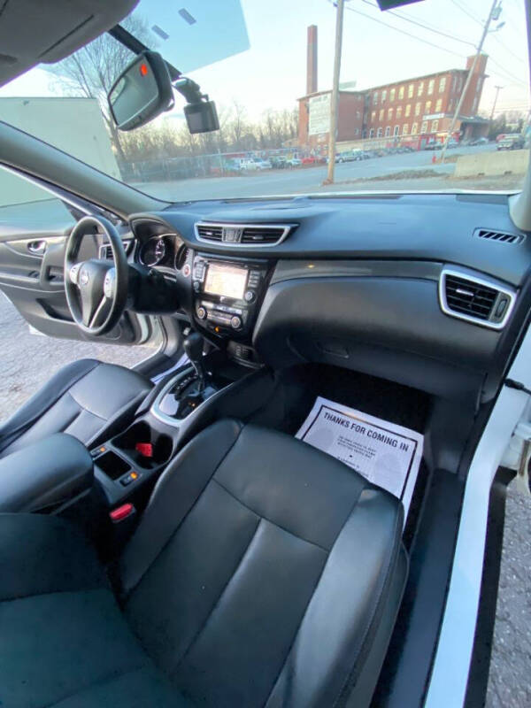 2016 Nissan Rogue SL