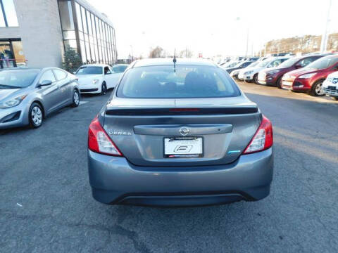 2016 Nissan Versa 1.6 S