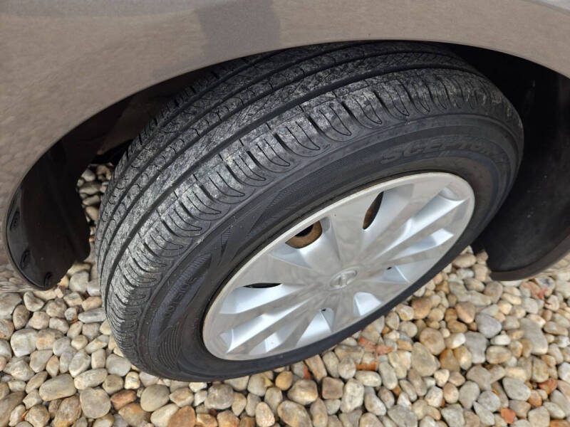 2012 Nissan Versa 1.6 S