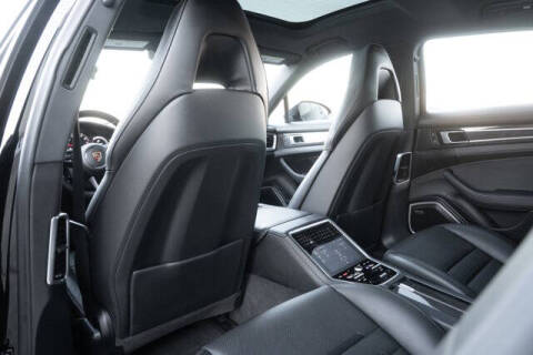 2023 Porsche Panamera 4