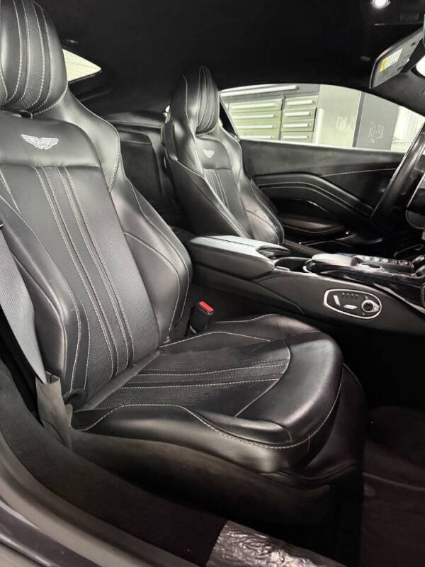 2020 Aston Martin Vantage