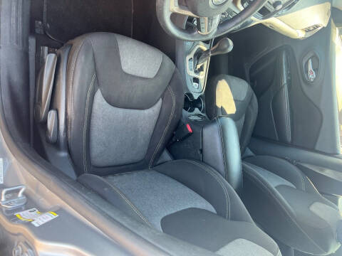 2014 Jeep Cherokee Sport