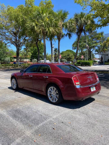 2012 Chrysler 300 Limited