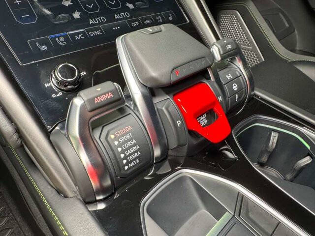 2022 Lamborghini Urus