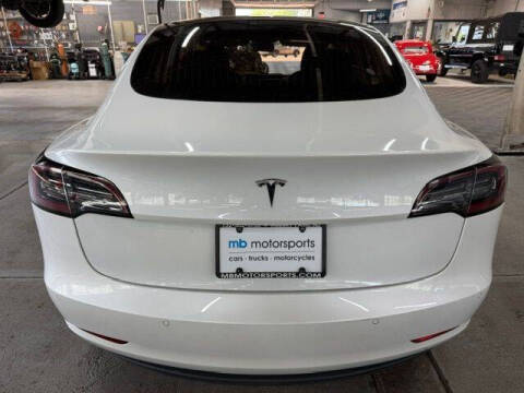 2020 Tesla Model 3 Standard Range Plus