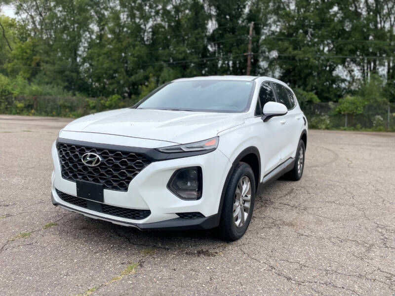 2019 Hyundai Santa Fe SE's photo