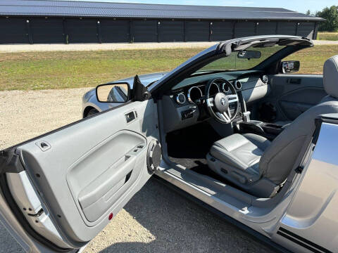 2006 Ford Mustang V6 Standard