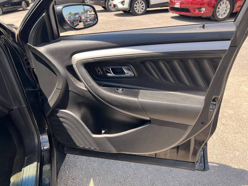 2014 Ford Taurus SEL
