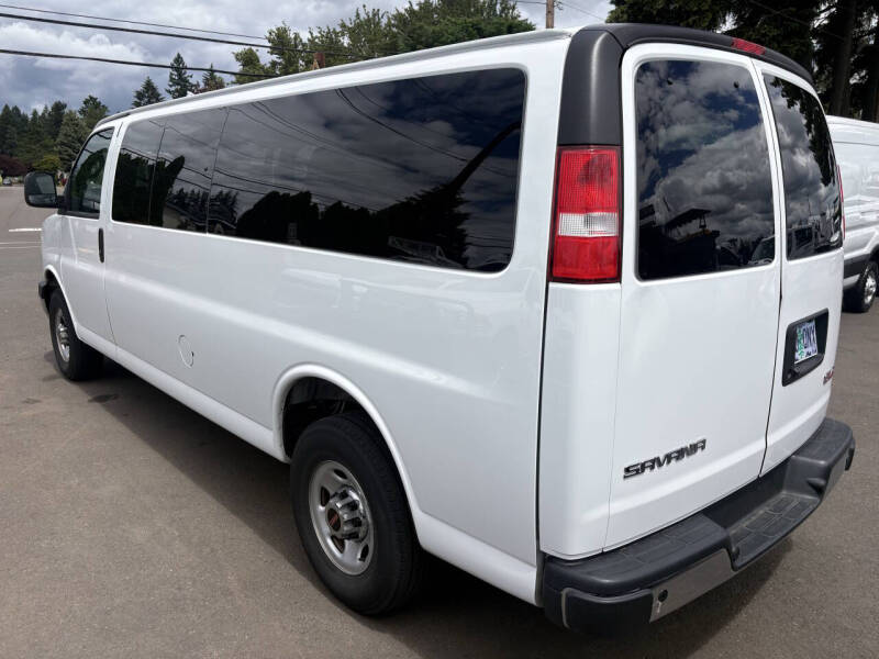 2025 GMC Savana LT 3500