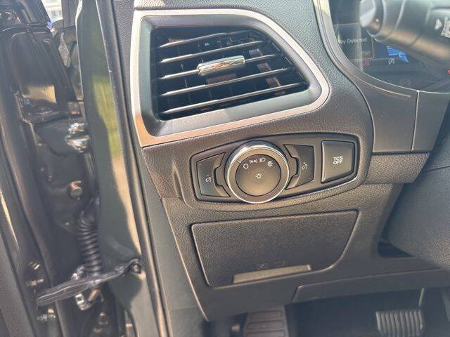 2024 Ford Edge SE
