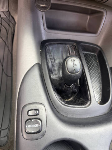 2002 Toyota Sequoia SR5