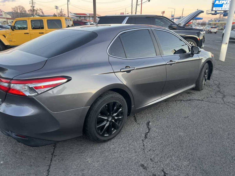2018 Toyota Camry LE