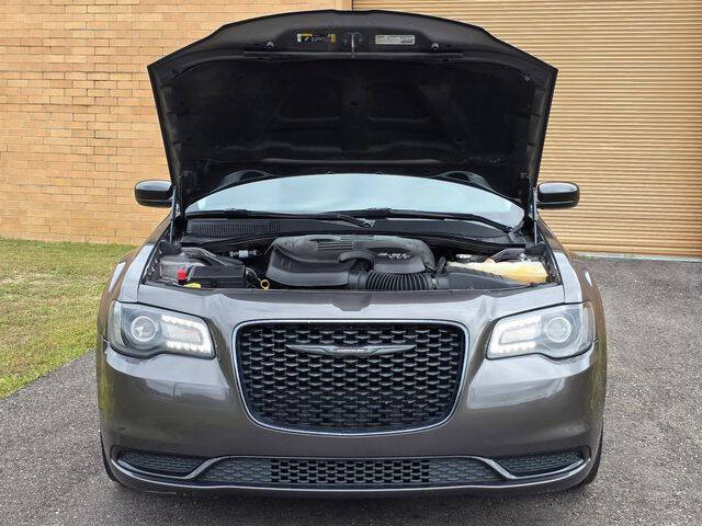 2022 Chrysler 300 Touring