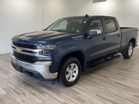 2019 Chevrolet Silverado 1500 for sale at TRAVERS GMT AUTO SALES - Autos para ti in Florissant MO