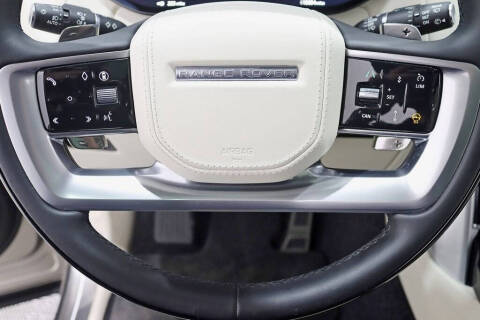 2025 Land Rover Range Rover P530 SE