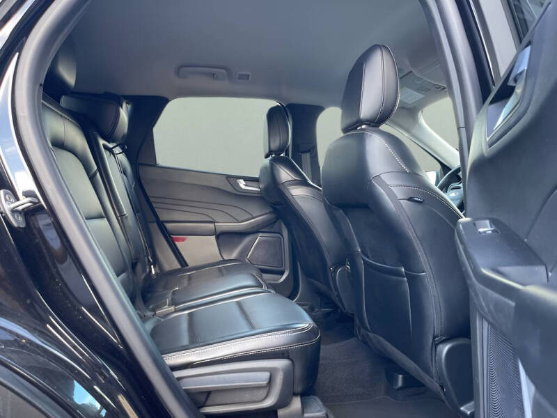 2024 Ford Escape Platinum