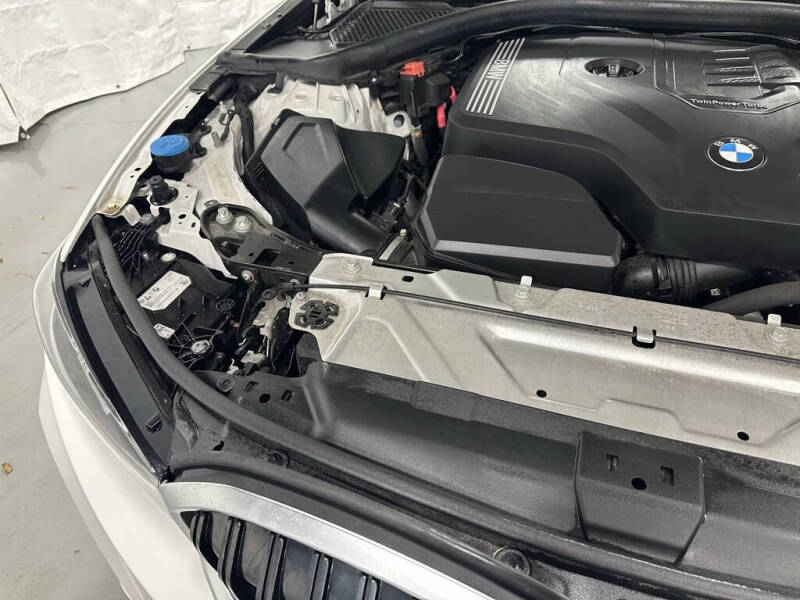 2023 BMW 3 Series 330i xDrive