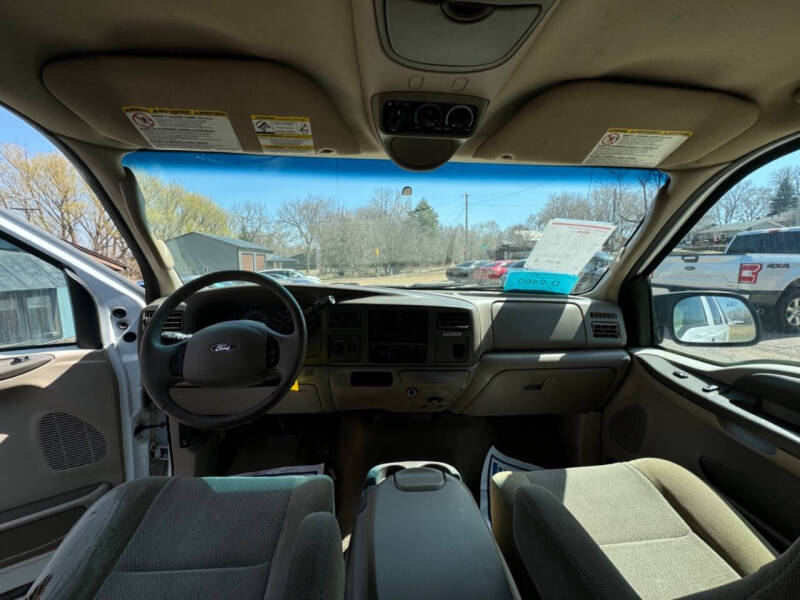 2004 Ford Excursion XLT