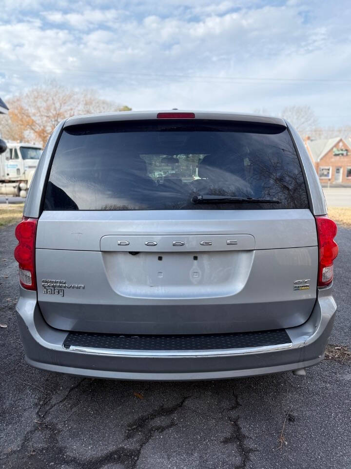 2017 Dodge Grand Caravan for sale at Joes Blvd Auto Sales in Hopewell, VA